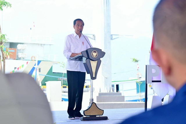 Presiden Joko Widodo meresmikan rehabilitasi Pelabuhan Wani dan Pelabuhan Pantoloan di Kawasan Teluk Palu, Donggala, Sulawesi Tengah. Foto: Muchlis Jr/Biro Pers Sekretariat Presiden
