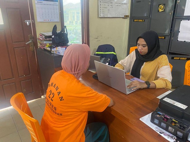 Menantu yang ditangkap lantaran mencuri uang milik mertuanya. | Foto: Dok Polres Lampung Tengah