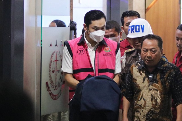 Harvey Moeis, tersangka kasus korupsi tata niaga timah, di gedung Kejaksaan Agung. Foto: Dok. Kejagung