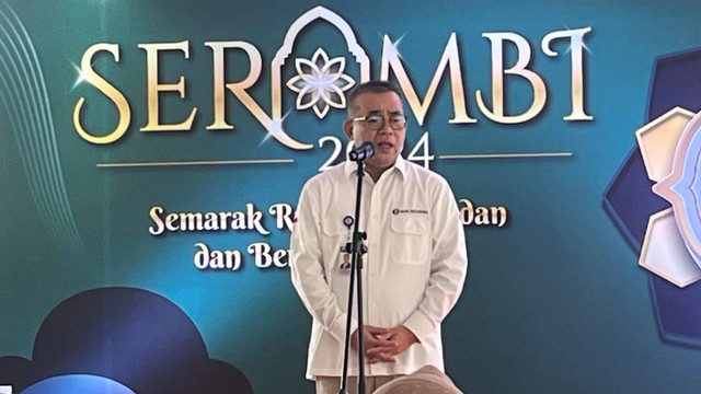 Kepala Departemen Pengelolaan Uang BI Marlison Hakim dalam acara pembukaan Layanan Kas Keliling Terpadu di Istora Senayan, Jakarta pada Kamis (28/3/2024). Foto: Widya Islamiati/kumparan