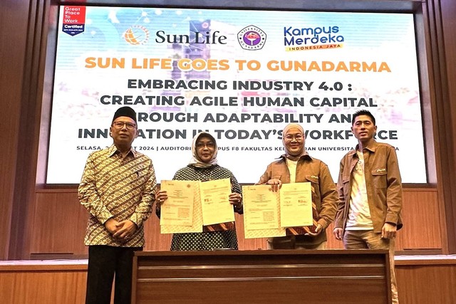 Penandatanganan Nota Kesepahaman (MOU) antara Sun Life Indonesia dan Universitas Gunadarma. Foto: Dok. Sun Life Indonesia 