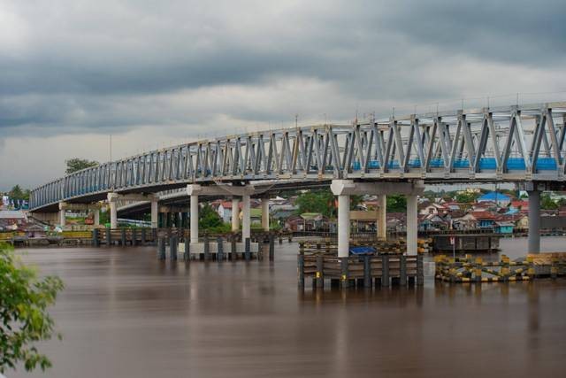 Duplikasi Jembatan Kapuas 1. Pemprov Kalbar sebut sudah mengusulkan pembangunan Flyover untuk mengurai kemacetan yang masih terjadi meskipun sudah ada 2 jembatan. Foto Rere Hutapea/Hi!Pontianak