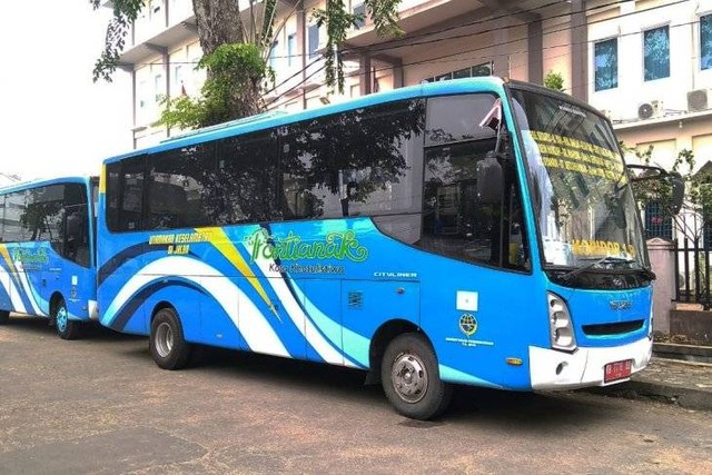 Bus Trans Pontianak yang sempat berfungsi sebagai angkutan umum di Kota Pontianak. Foto: Dok, Antara