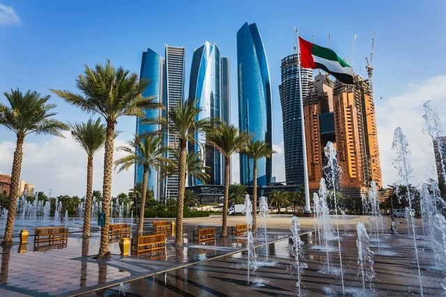 Sumber Foto: https://www.shutterstock.com/image-photo/skyscrapers-abu-dhabi-united-arab-emirates-163833845