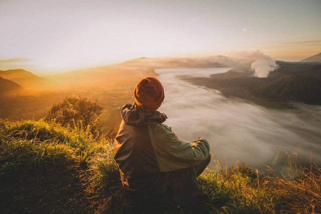 4 Wisata Negeri di Atas Awan Bandung. Foto hanya ilustrasi, bukan tempat sebenarnya. Sumber: Unsplash/Roman Kirienko