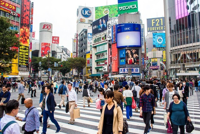 Shibuya crossing (shutterstock.com/marcociannarel/File)