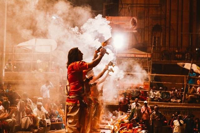 Adat Istiadat Pernikahan India. Foto Hanya Ilustrasi. Sumber Foto: Unsplash.com/Prado