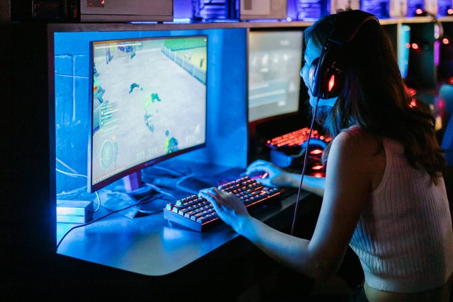 Ilustrasi monitor gaming murah terbaik 2024. Foto: Pexels.com