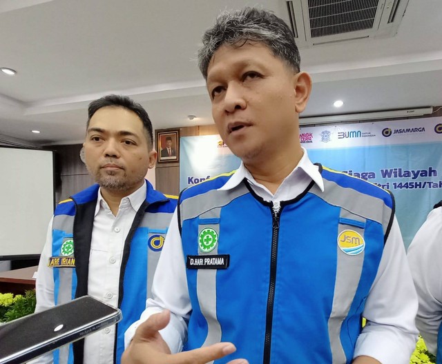 Direktur Utama PT Jasamarga Surabaya-Mojokerto Dominicus Hari Pratama (kanan). Foto: Masruroh/Basra