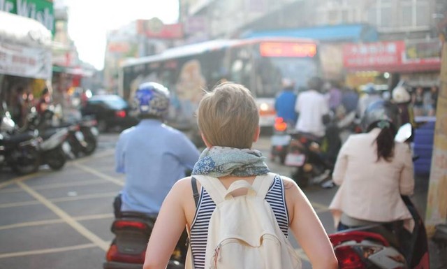 Tips solo traveling ke Bandung. Foto hanyalah ilustrasi bukan tempat sebenarnya. Sumber: Unsplash/Steven Lewis