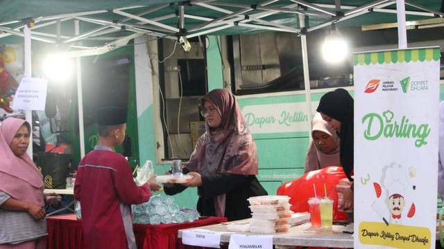 Menyemarakkan bulan Ramadhan tahun ini, Umar Usman Business School dan Khadijah Learning Center (KLC) Dompet Dhuafa menghadirkan Festival Kampoeng Ramadhan Tangerang Selatan pada (Selasa, 02/04). 