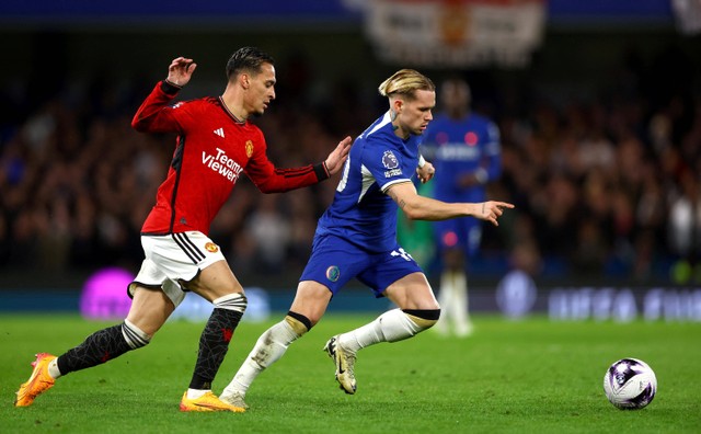 Chelsea vs Manchester United dalam laga Liga Inggris 2023/24 di Stamford Bridge pada Jumat (5/4) dini hari WIB. Foto: Action Images via Reuters/Matthew Childs