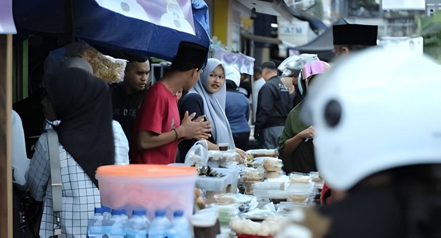 Ilustrasi War Takjl di Bulan Ramadhan sumber: Shutterstock