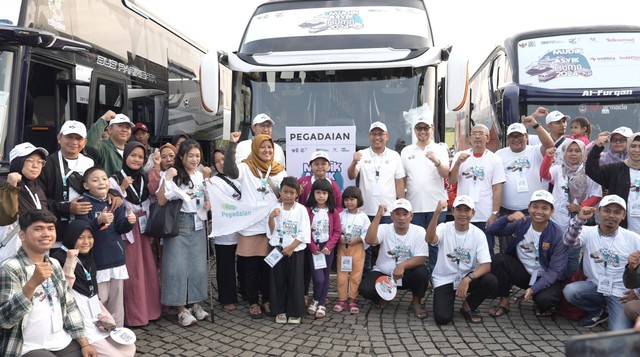 PT Pegadaian memberangkatkan 3.000 peserta "Mudik Asyik Bersama BUMN PT Pegadaian Tahun 2024", pada Jumat (5/4). Foto: dok. Pegadaian