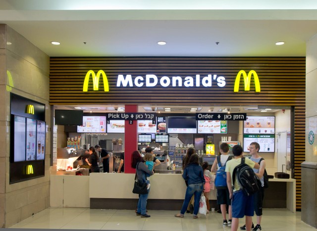 McDonalds di Israel. Foto: Boris-B/Shutterstock