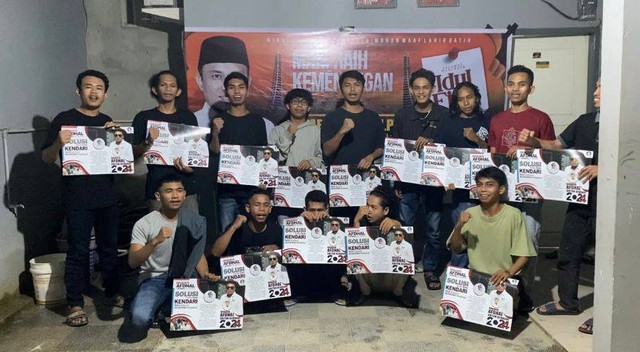 Relawan Akar Rumput dukung Afdhal di Pilwalkot Kendari. 