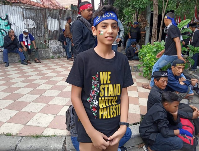 Mahdi, dalam aksi memperingatai hari Al Quds Internasional di Surabaya. Foto: Masruroh/Basra
