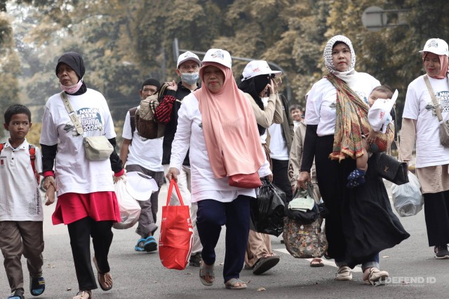 Program mudik gratis 2024 PT Len Industri dan DEFEND ID bersama BUMN, Sabtu (6/4/2024). Foto: Dok. LEN Industri