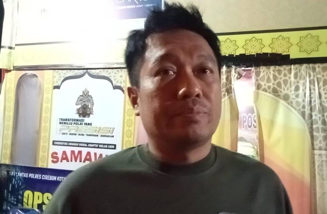 Kasat Narkoba Polres Cirebon Kota, AKP Maruf Murdianto, saat memberikan keterangan pers. Foto: Tarjoni/Ciremaitoday