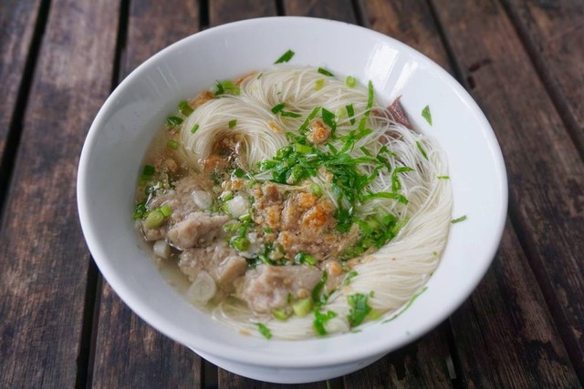 Resep bihun kuah telur. Foto: Shutterstock.