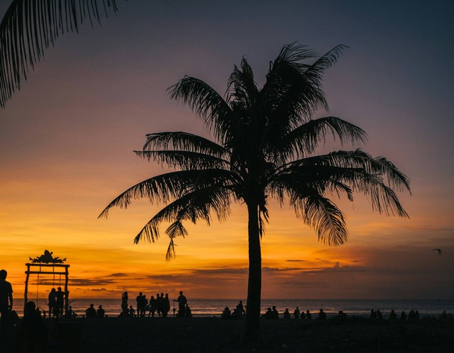 wisata Seminyak. Foto hanya ilustrasi, bukan tempat sebenarnya. Sumber: Unsplash/felipe palacio