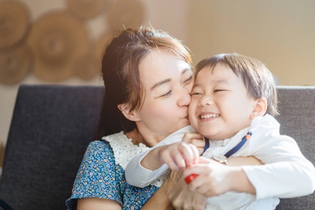 Survei Ungkap Jadi Ibu Tidak Seindah Kenyataan, tapi Banyak yang Bikin Bahagia. Foto: Shutterstock