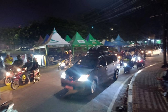 Jalan Ir H Djuanda, Cianjur, pukul 20.45 WIB, Selasa (9/4/2024) Foto: Dok kumparan