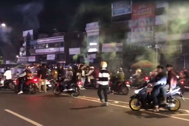 Konvoi malam takbiran di Jakarta, Selasa (9/4/2024). Foto: Andreas Ricky Febrian/kumparan