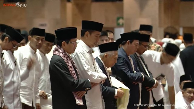 Presiden Joko Widodo bersama Wapres Ma'ruf Amin tiba untuk melaksanakan Salat Id di Masjid Istiqlal, Jakarta, Rabu (10/4/2024). Foto: Youtube/@ Sekretariat Presiden