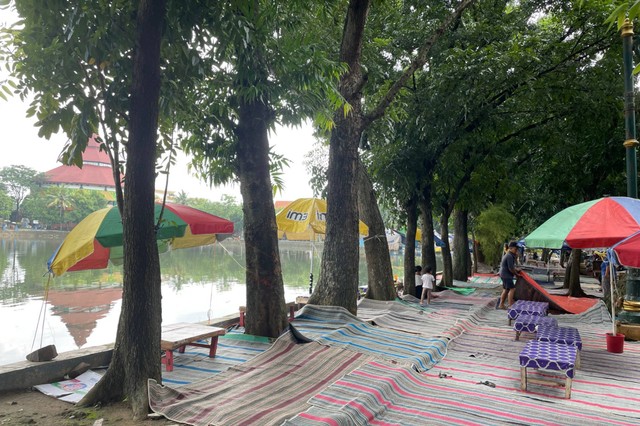 Suasana kawasan wisata Setu Babakan, Jumat (12/4/2024). Foto: Fadhil Pramudya/kumparan