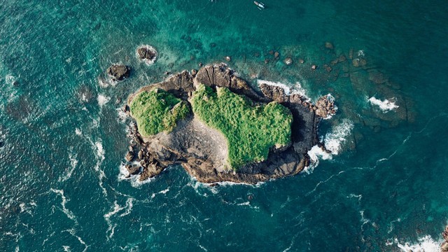 Aktivitas di Pulau Kelor Kepulauan Seribu. Foto hanya ilustrasi, bukan tempat sebenarnya. Sumber: Pexels/Arist Creathrive