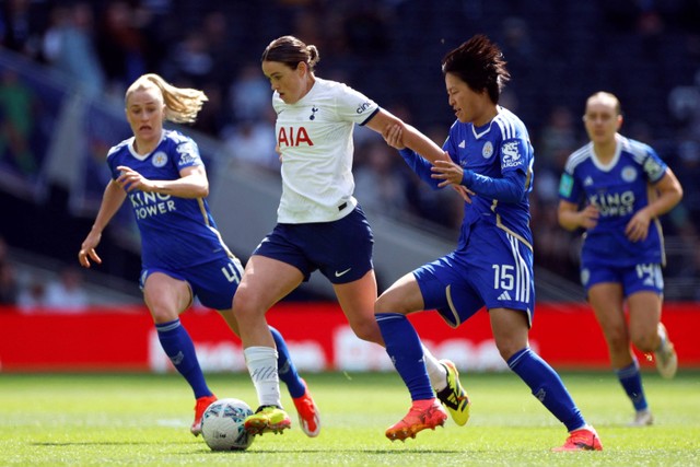 Pemain Tottenham Hotspur Grace Clinton (tengah).  Foto: John Sibley / REUTERS