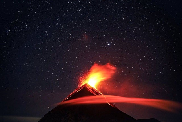 Ilustrasi Penyebab Gunung Meletus, foto:pexels