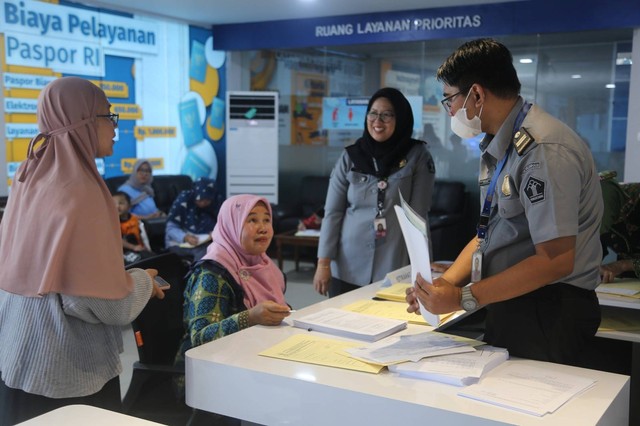 Layanan keimigrasian / Humas Imigrasi Semarang
