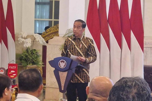 Presiden Jokowi di Peringatan 22 Tahun Gerakan Nasional Anti Pencucian Uang dan Pencegahan Terorisme (APU PPT) Selasa (17/4/2024) Foto: Nadia Riso/kumparan