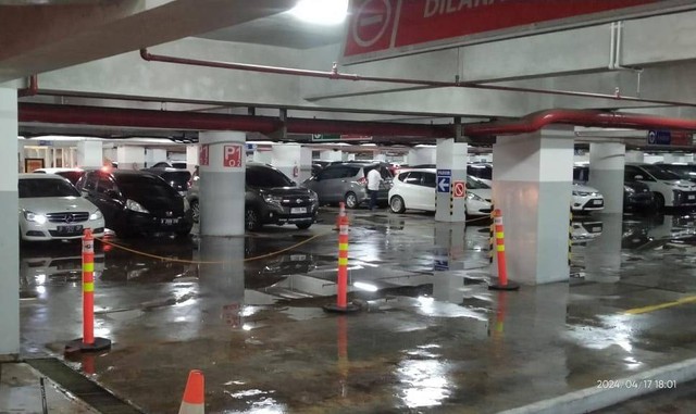 Basement Cibinong City Mal sempat terendam banjir, Rabu (17/4/2024). Foto: Dok. CCM