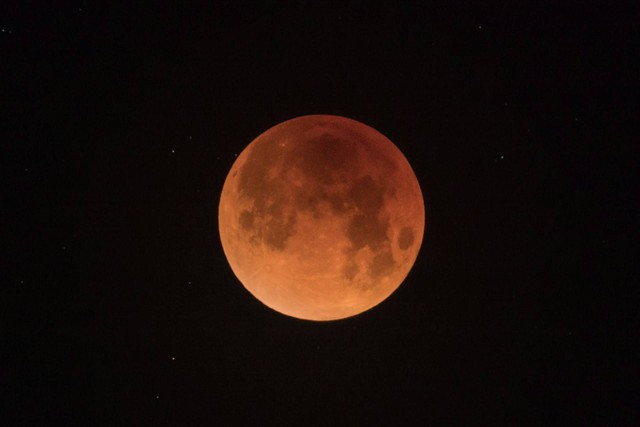 Berapa Kali Terjadi Gerhana Bulan dalam Setahun, Sumber Unsplash Bryan Goff