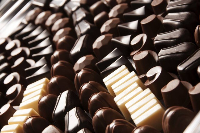 Ilustrasi cara membuat warna coklat. Sumber: pixabay