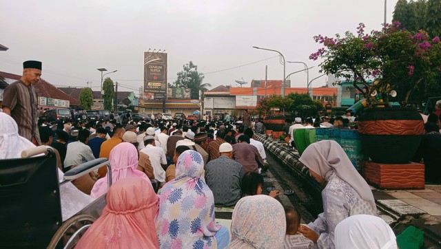 Jamaah salat Idul Fitri di Alun-alun Purbalingga/Dokumen pribadi