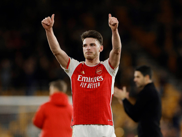 Declan Rice usai laga Wolves vs Arsenal saat pekan ke-33 Liga Inggris 2023/24 di Stadion Molineaux pada Minggu (21/4) dini hari WIB. Foto: Action Images via Reuters/Jason Cairnduff