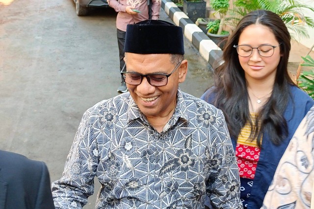 Ayah Teuku Ryan, Teuku Rustam Effendy jadi saksi sidang cerai di Pengadilan Agama Jakarta Selatan, Senin (22/4/2024). Foto: Aprilandika Pratama/kumparan