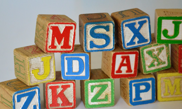 Ada berapa huruf dalam abjad. Sumber: Unsplash/Susan Holt Simpson