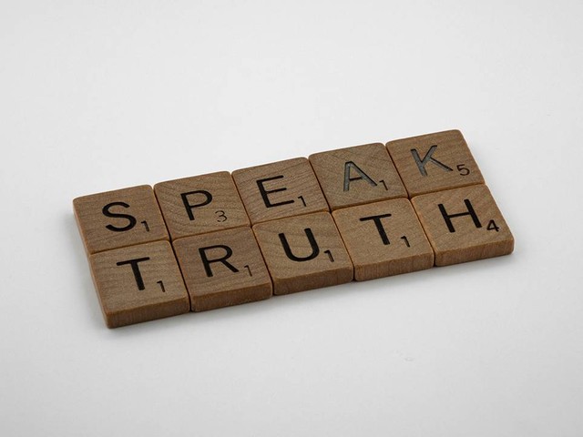 Ilustrasi pengalaman dalam berbuat atau berkata jujur. Sumber: www.unsplash.com