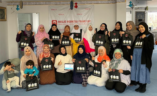 Aksi Nyata: Dosen UMY Sosialisasikan Kesehatan Gigi di Komunitas Muslim Jerman
