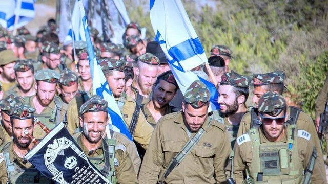 Tentara-tentara Batalion Netzah Yehuda