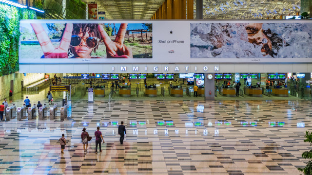 Imigrasi Bandara Changi Singapura. Foto: Nawadoln/Shutterstock