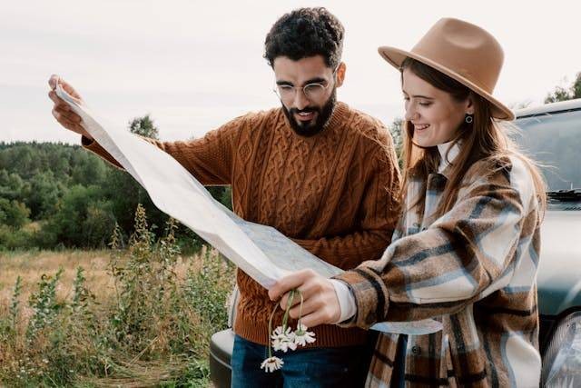 Ilustrasi contoh objek yang bisa digambarkan dengan warna hijau pada peta adalah. Sumber: pexels.com/Cottonbro Studio