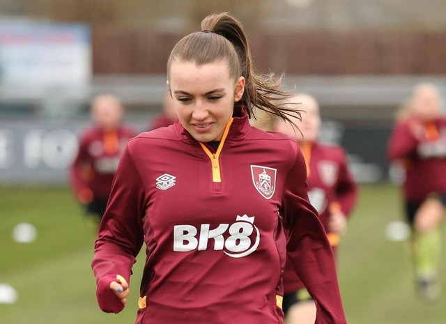 Pemain Burnley FC Women, Ailee Kelly. Foto: Instagram/@aimeekellyx_