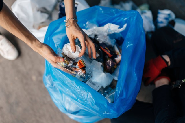 Gambar Kumpulan Sampah. Photo by Teksomolika from Pexels