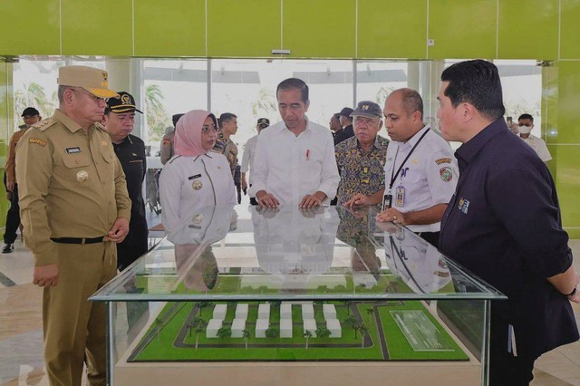 Presiden Jokowi saat mengunjungi RSUD dr Rubini Mempawah beberapa waktu lalu. Foto: Muhammad Zain/Hi!Pontianak